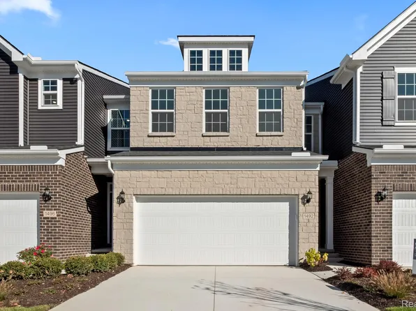 1462 Superior Dr, Milford, MI 48381