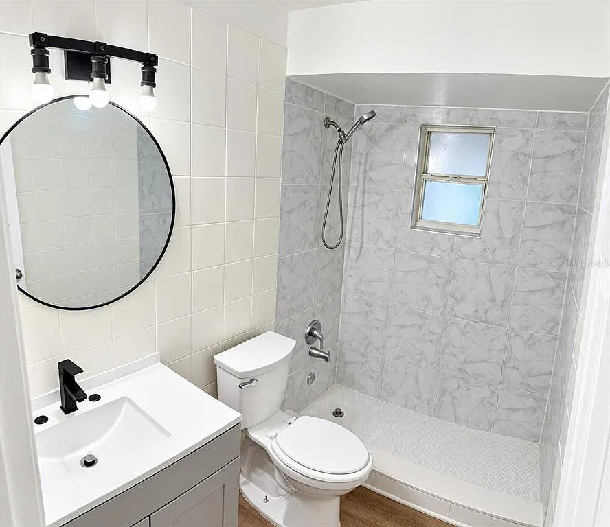 2 bed, 1.0 bath, 1829 sqft, $1,700 — Photo 4