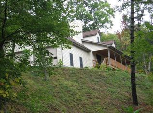 125 Thorncrest Dr, Burnsville, NC 28714