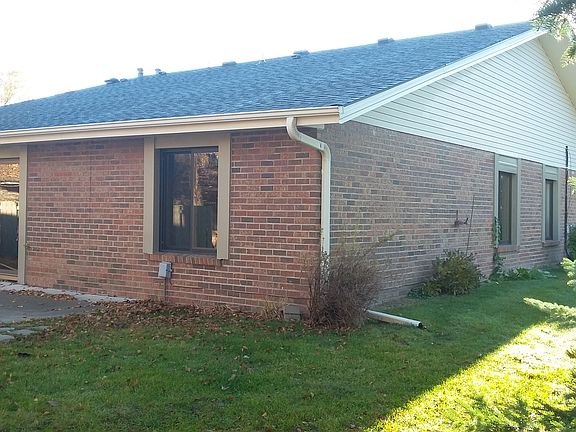 2nd image of 1875 Glacier Ln N