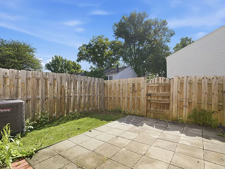 1204 Brethour Ct — Photo 22
