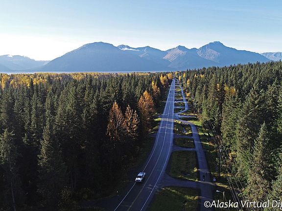 4th image of 1687 Alyeska Hwy