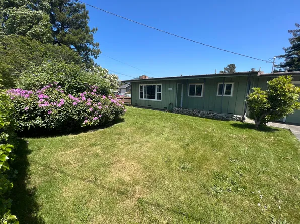 3271 Klein Ln, Hydesville, CA 95547