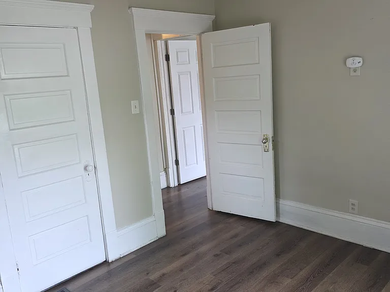 706 Greenfield Ave SW #2F — Photo 7