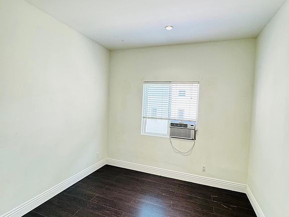 5th image of 1233 N Vista St #1233