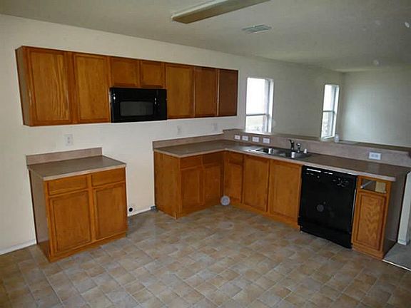 4th image of 6616 Erikaglen Dr