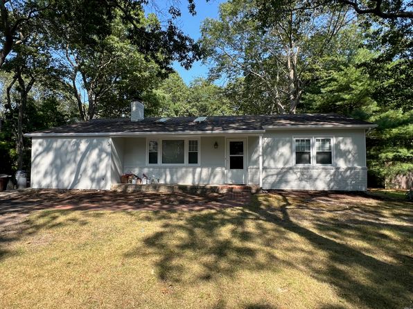 82 Rogers Ave