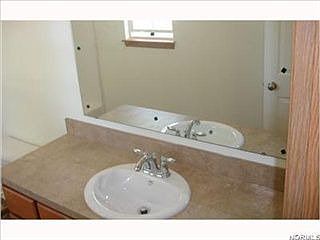 4th image of 119 Plymouth Dr