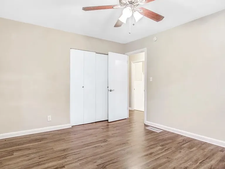1425 Dennis Dr — Photo 7