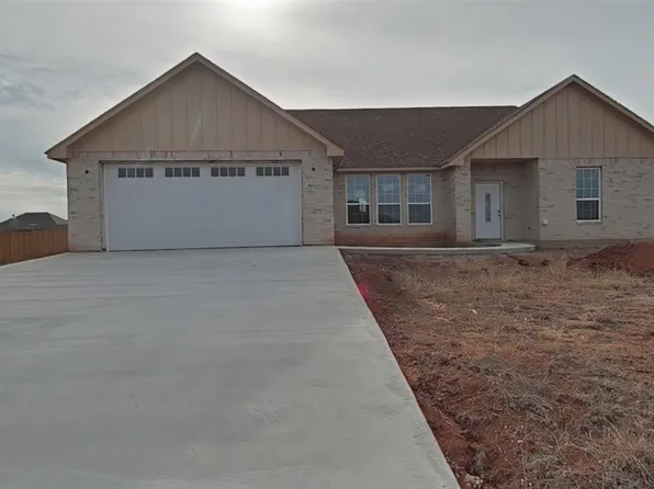 13711 NE Lafayette Dr, Elgin, OK 73538