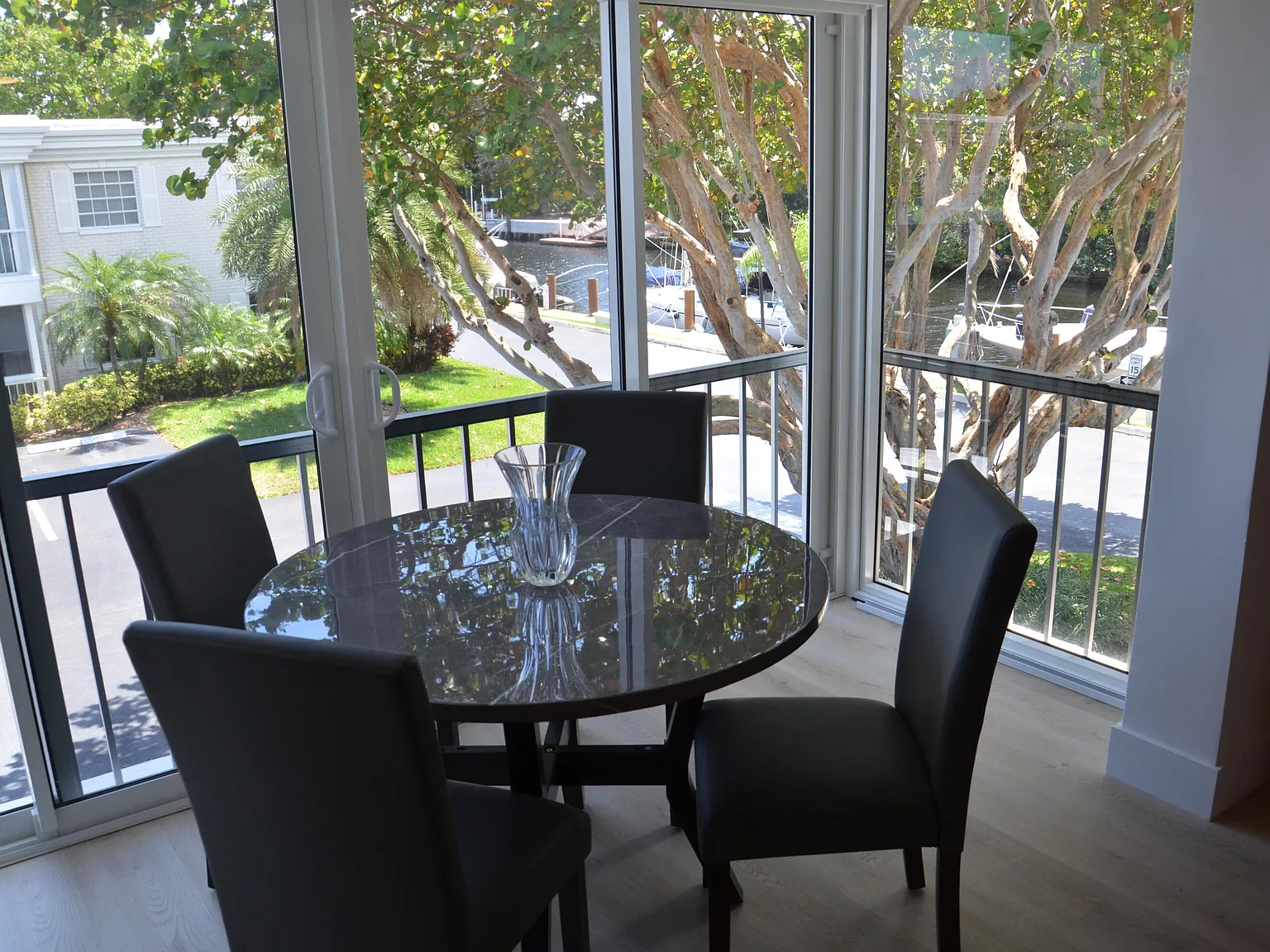 2 bed, 2.0 bath, 1250 sqft, $2,500 — Photo 4
