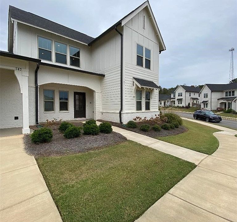 1st image of 543 Grey Oak Cir