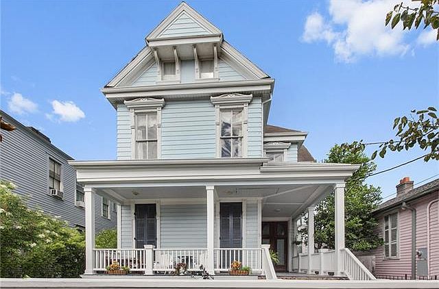 1st image of 1221 Annunciation St