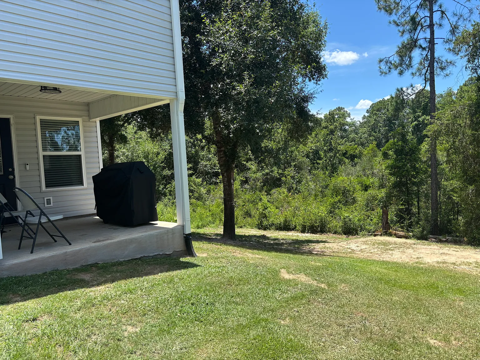4 bed, 2.5 bath, 2314 sqft, $2,300 — Photo 3