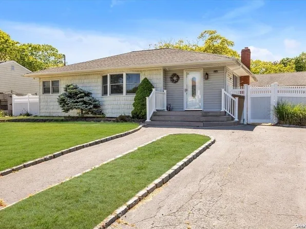 144 Abbott Avenue, Mastic, NY 11950