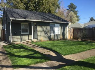 613 E 6th St, Newberg, OR 97132
