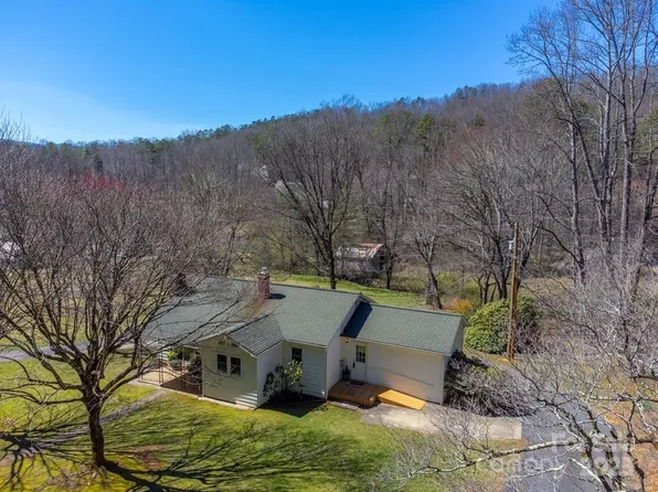809 Locust Creek Rd, Sylva, NC 28779