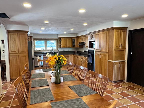 3rd image of 1401 San Miguelito Rd