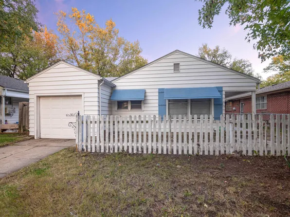 836 S Fountain St, Wichita, KS 67218