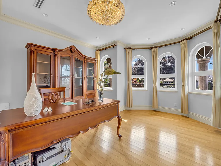 7353 Union St — Photo 15