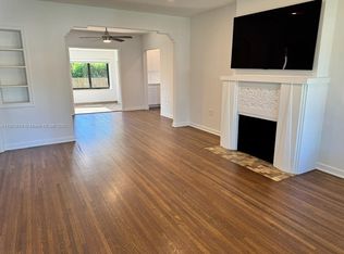 2210 SW 25th St, Miami, FL 33133