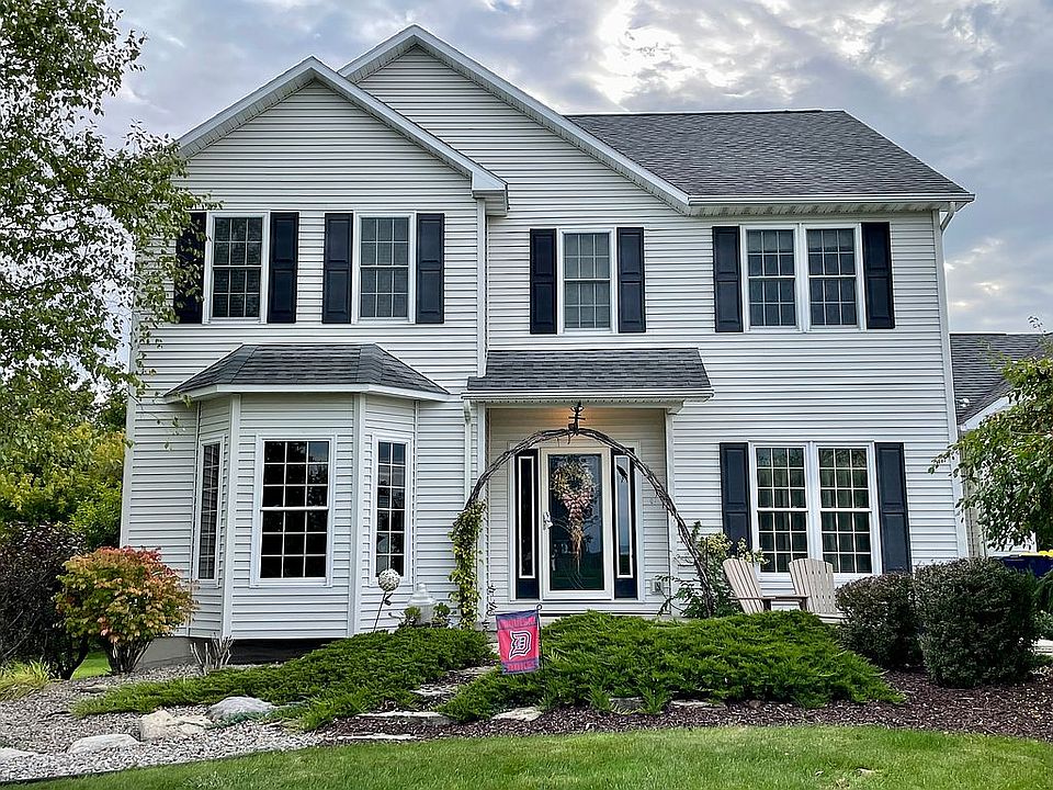 2nd image of 4714 Manor Hill Dr