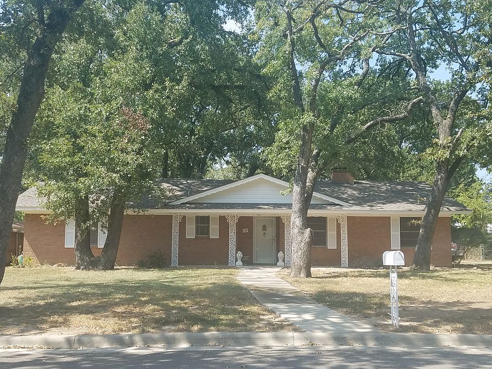 340 Highland Dr