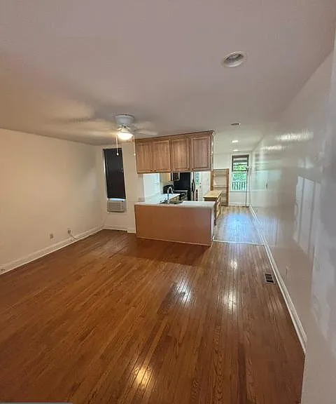 315 E 29th St — Photo 9