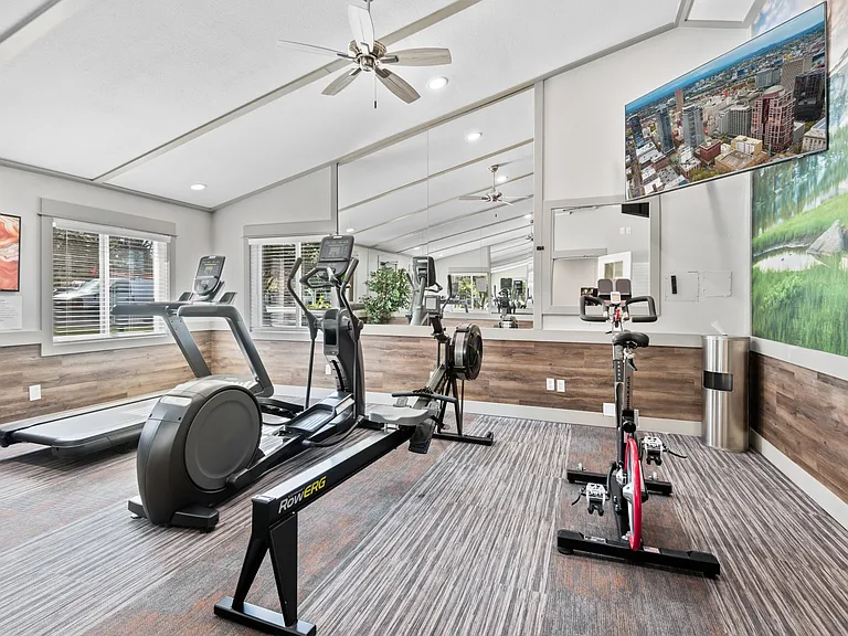 Sienna Pointe — Photo 8