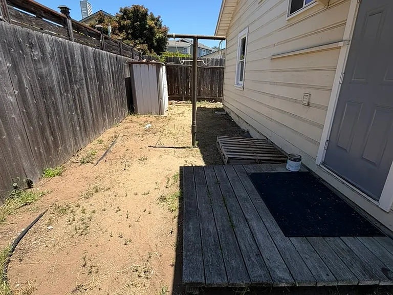 1531 Newport Ave — Photo 10