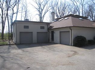 6489 Taywood Rd, Englewood, OH 45322