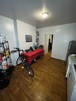3rd image of 442 W 54th St APT 11