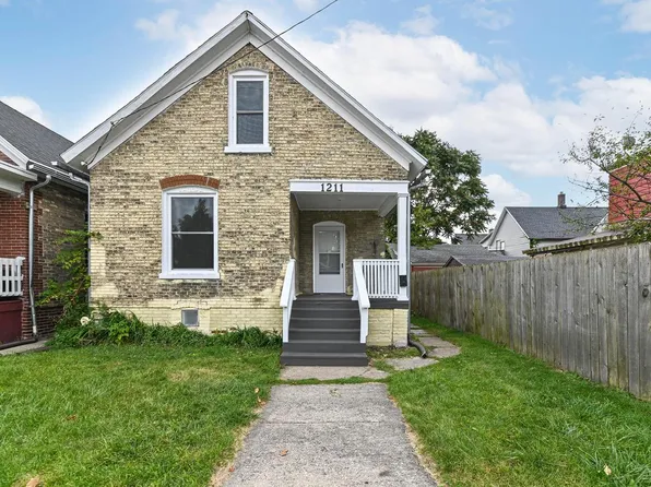 1211 Blake AVENUE, Racine, WI 53404