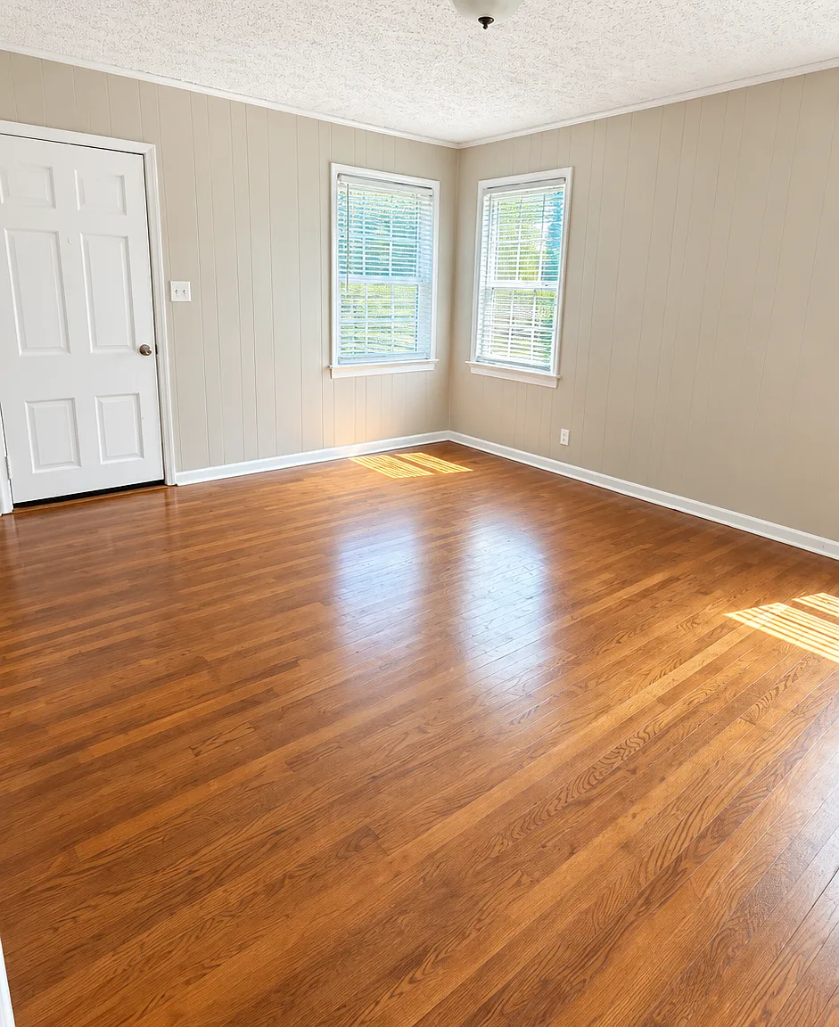 2010 Edgewood Drive - 1 — Photo 4