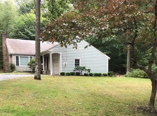 4 Briggs Ln, Armonk, NY 10504