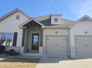 1530 Poteete Dr, Conway, AR 72034