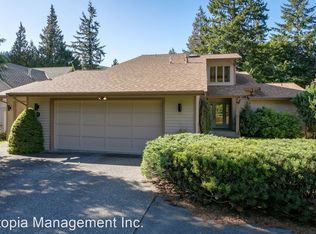 9 Whispering Cedars Ct, Bellingham, WA 98229