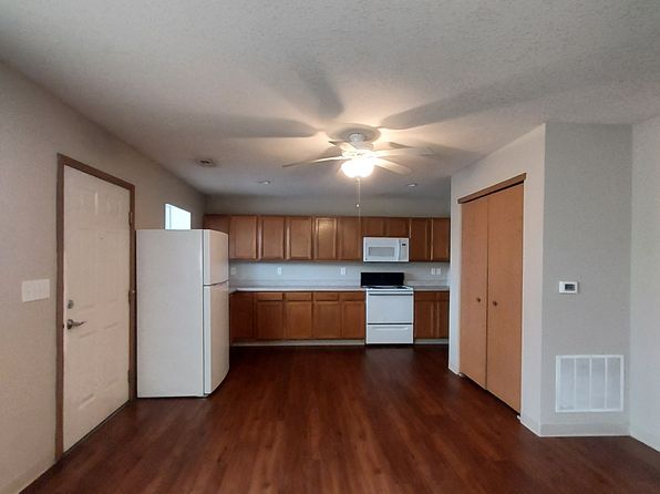 179 S 6th St APT A
