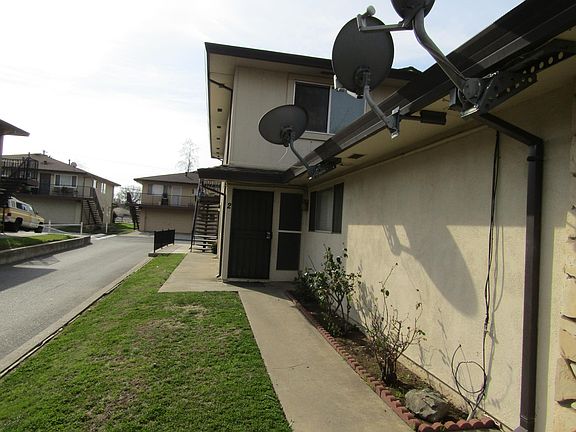 2nd image of 4524 Greenholme Dr APT 2