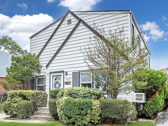 3rd image of 7927 Langdale St