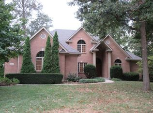 1008 Copperfield Ln, Tipp City, OH 45371