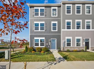 417 Eclipse St, Charles Town, WV 25414