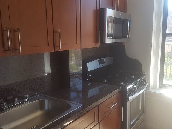 4th image of 12 Seaman Ave APT 3J