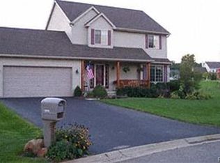 10856 Winner Cir, Whitmore Lake, MI 48189