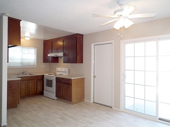 4th image of 418 El Cajon Dr