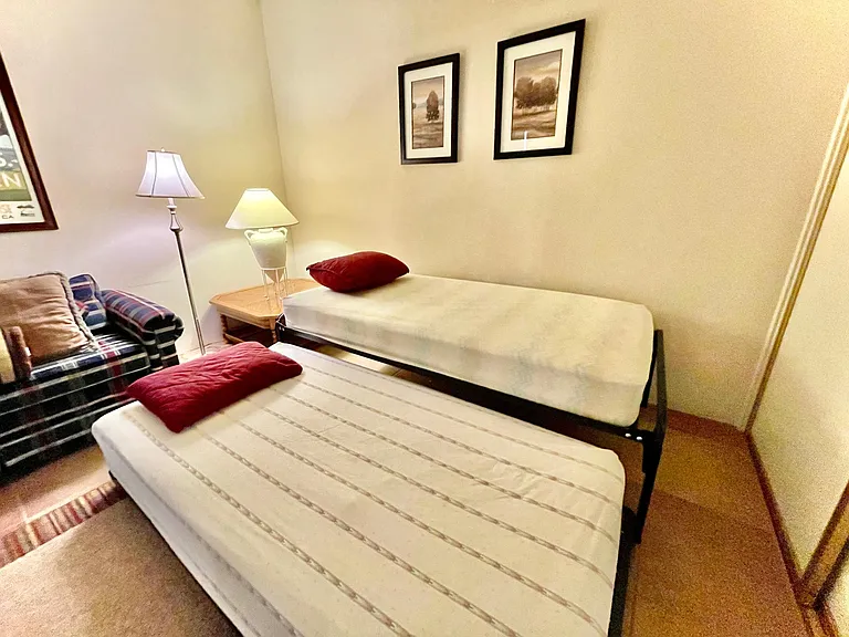 363 Desert Falls Dr E — Photo 10
