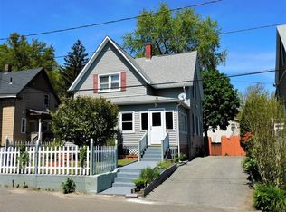 8 Columbia St, Holyoke, MA 01040