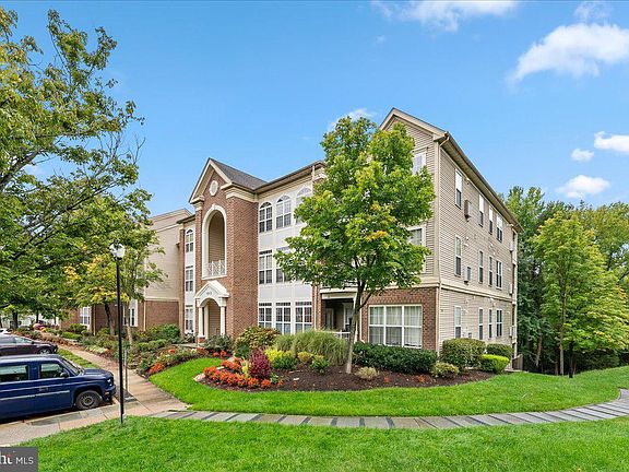 2nd image of 6613 Netties Ln Unit L