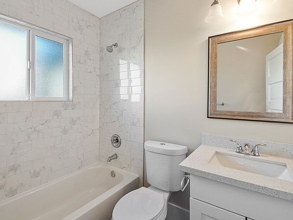 3rd image of 5017 S Sheridan Ave