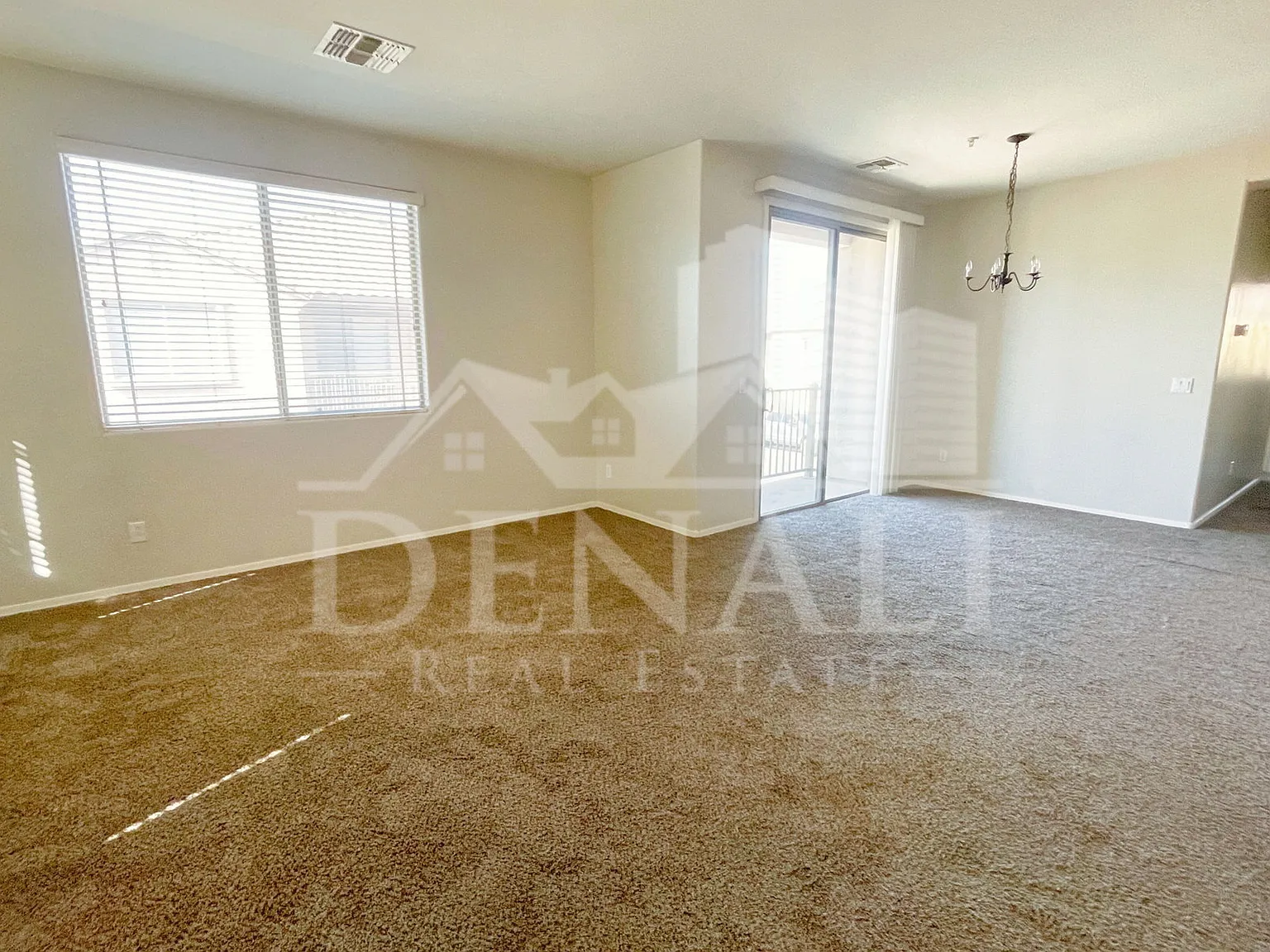 2 bed, 2.0 bath, 1227 sqft, $1,595 — Photo 3